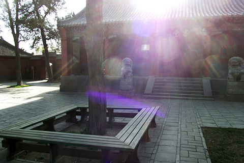 Фотография дворика даоского монастыря